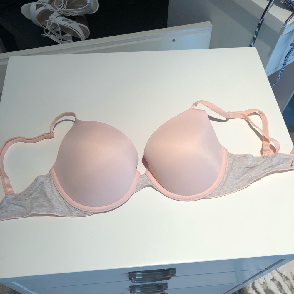 light pink victoria’s secret push up bra